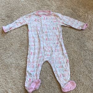 Magnificent Baby Around the World Footie 3-6 months